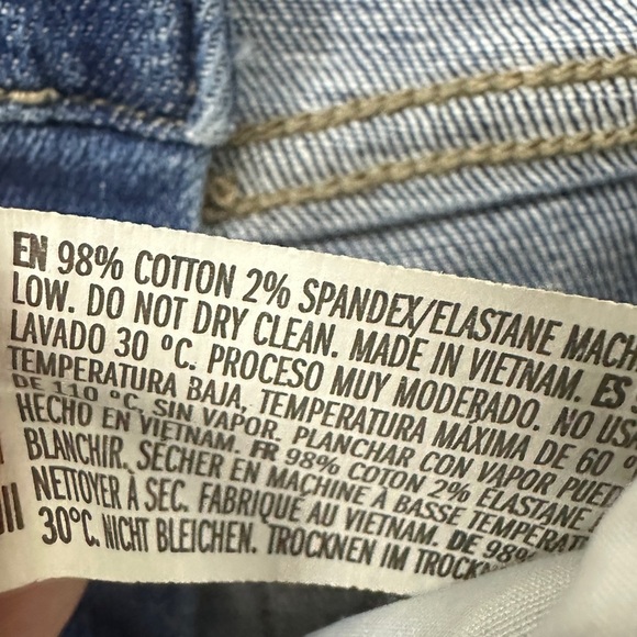 Forever 21 High Waisted Distressed Jean Shorts Womans 27 Medium Wash - Picture 7 of 13